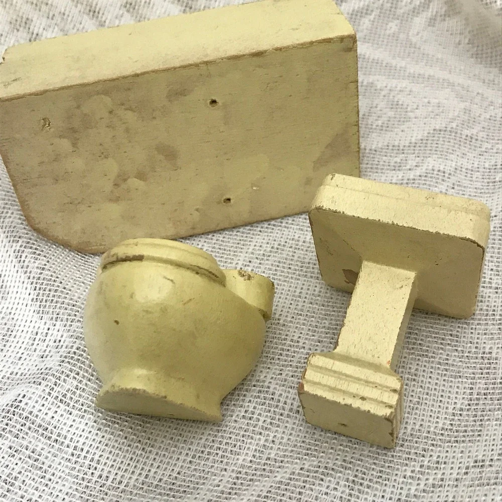 Dollhouse Vintage‎ Wooden 1940's Bathroom Set, Bathtub, Sink, and Toilet